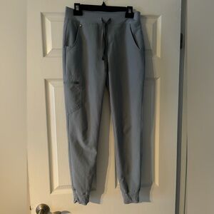 Light blue figs, scrub joggers